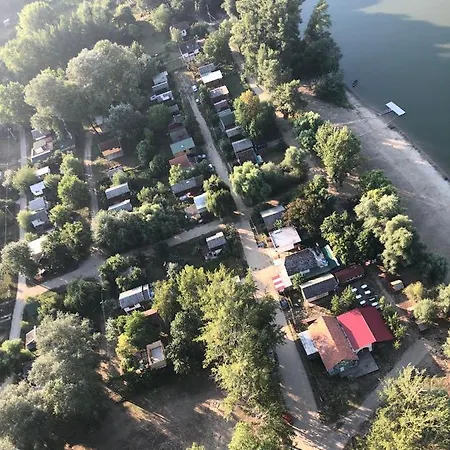 Nyaralo Holiday home